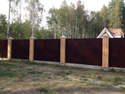 Установка забора из металлопрофиля в Жлобине